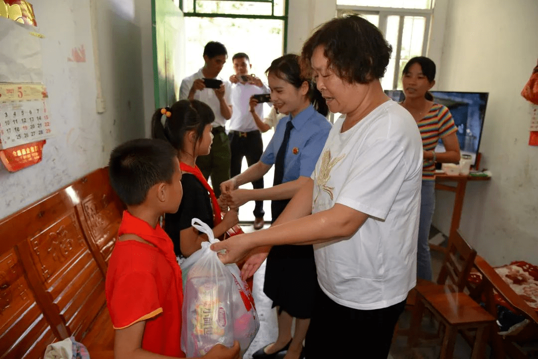 岑溪市检察院最新查案,岑溪市检察院最新查案动态